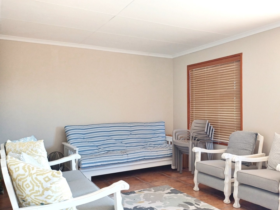 4 Bedroom Property for Sale in Reebok Western Cape
